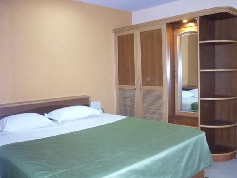 העיר בנגלור Oyo 331 Hotel Skanda Shelters מראה חיצוני תמונה