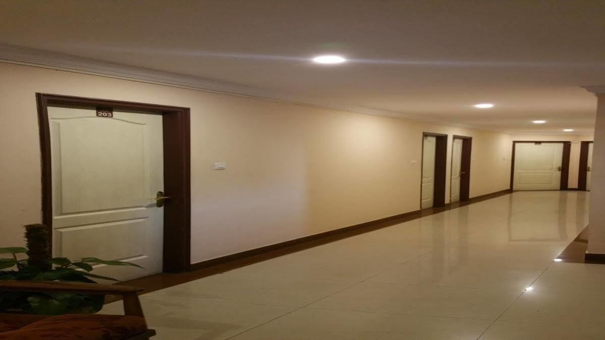 העיר בנגלור Oyo 331 Hotel Skanda Shelters מראה חיצוני תמונה