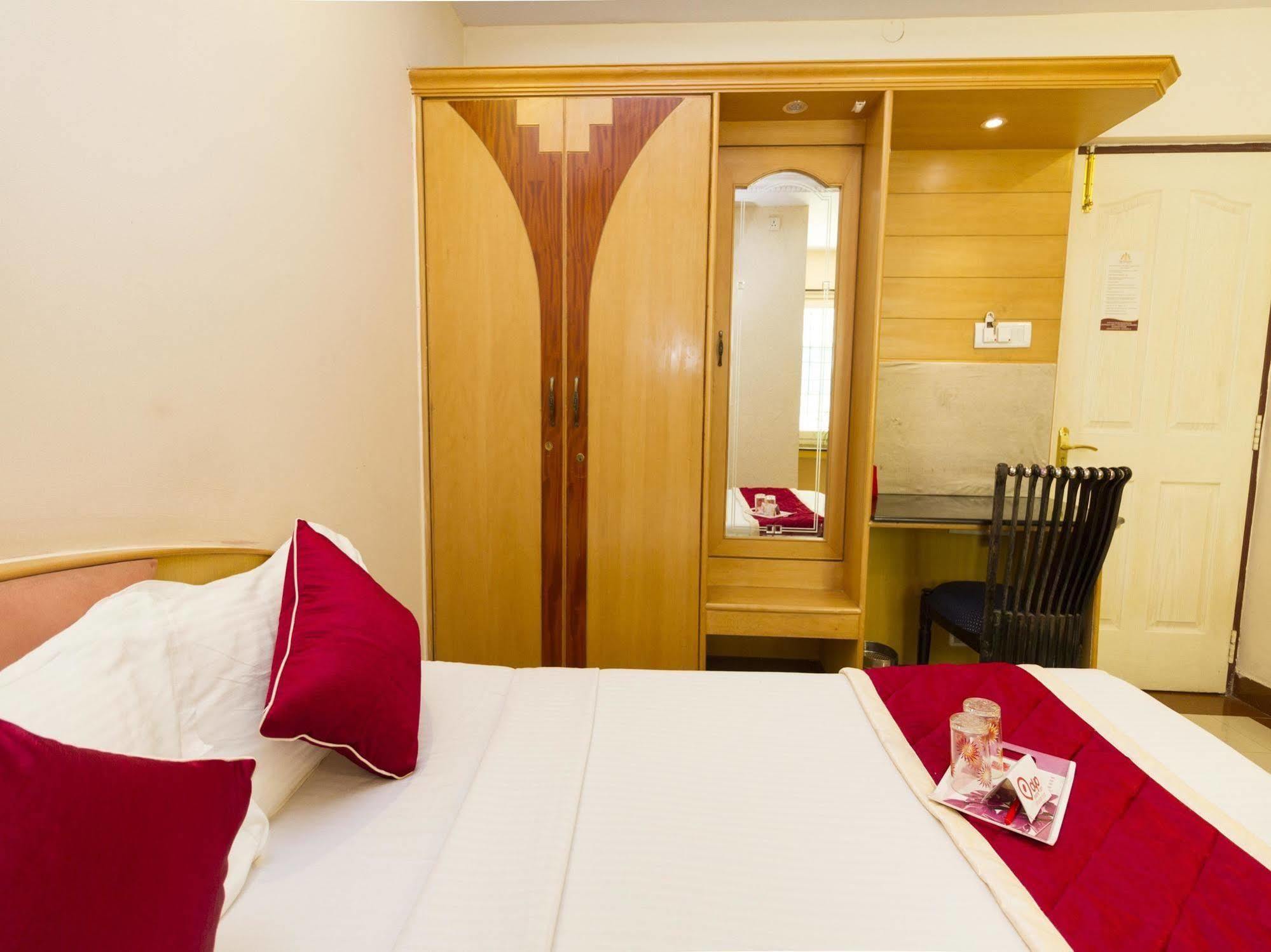 העיר בנגלור Oyo 331 Hotel Skanda Shelters מראה חיצוני תמונה